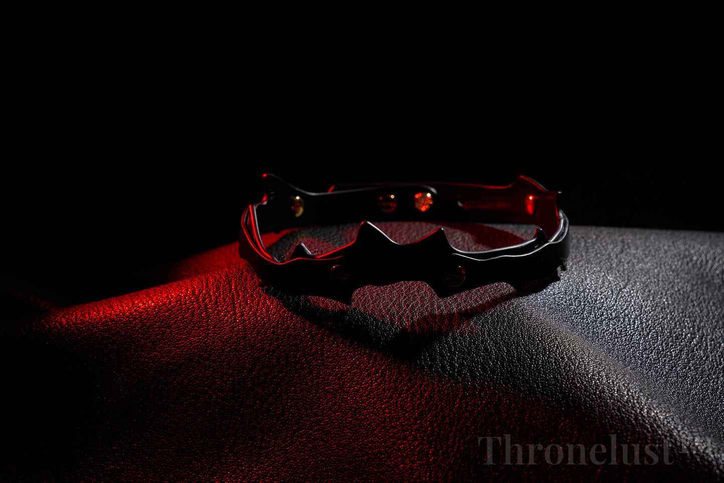 Thronelust Queen’s Atelier – Thorn Collar (Custom Edition)