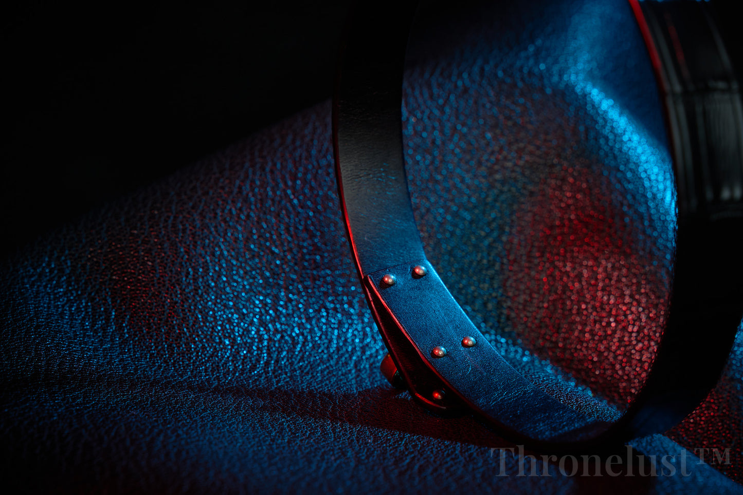 Thronelust Queen’s Atelier – Crocodile Leather Collar (Deluxe Edition)