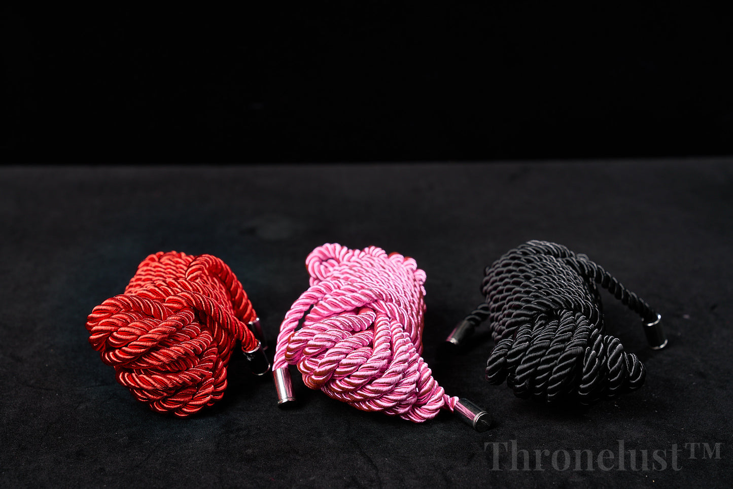 Soft Braided Bondage Rope – 5m Silk-Feel Polyester, Red/Pink/Black