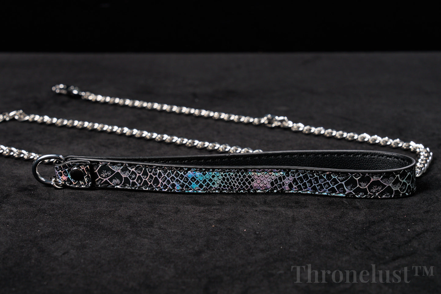 Snake-Pattern PU Leather Collar with Silver Chain Leash – Thronelust™ BDSM Puppy Play